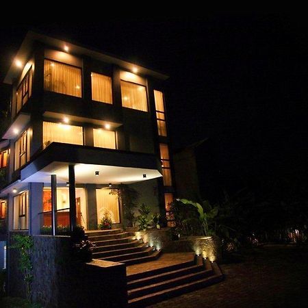 Amira Hotel Bandung Exterior foto