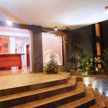 Amira Hotel Bandung Exterior foto